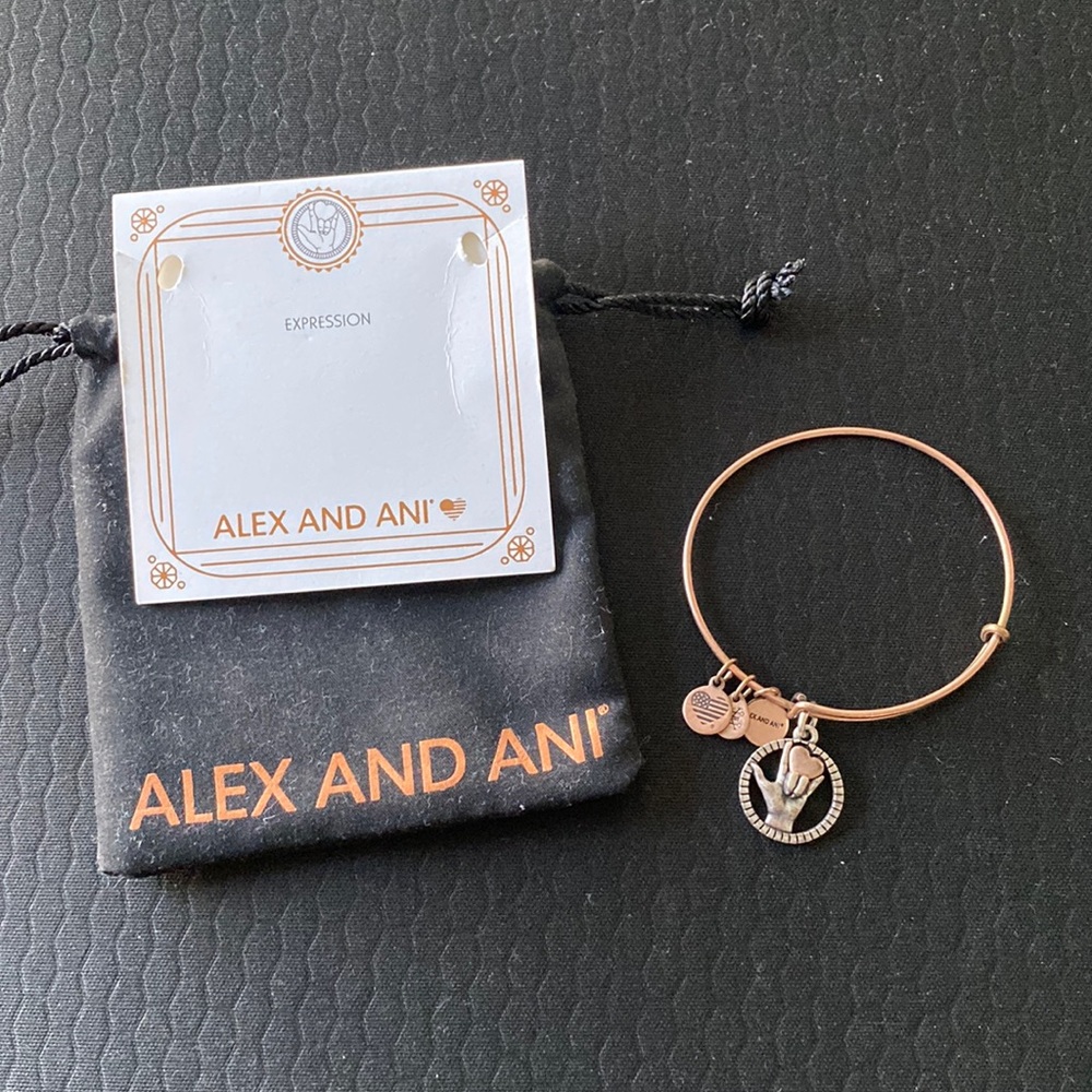 Love bracelet 💗